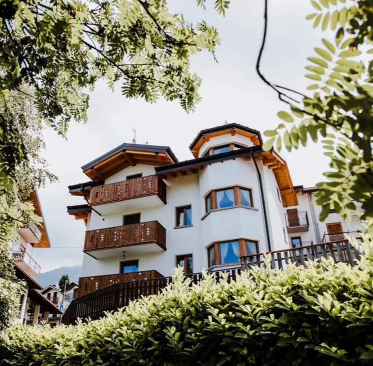Bed and Breakfast Atelier Della Montagna Zambla Alta Экстерьер фото