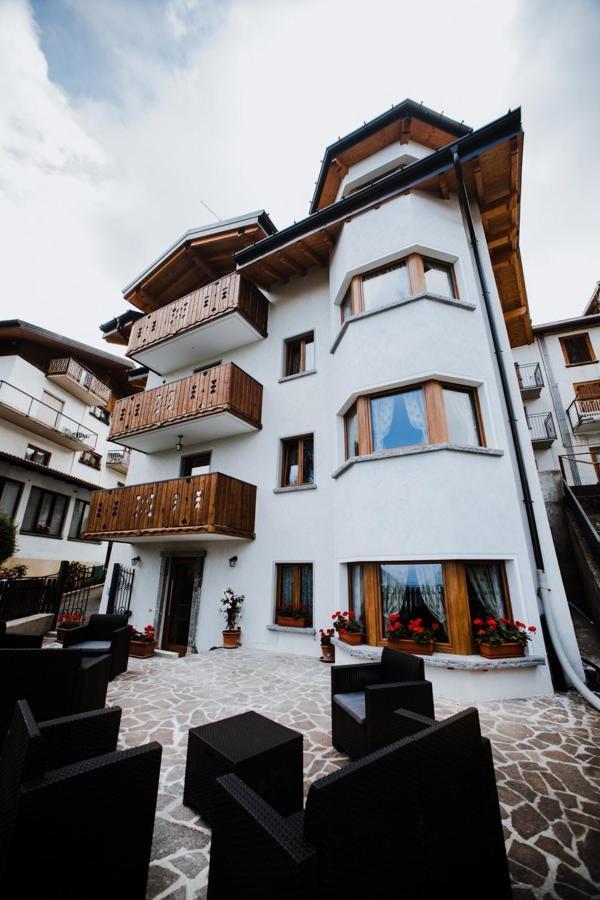 Bed and Breakfast Atelier Della Montagna Zambla Alta Экстерьер фото